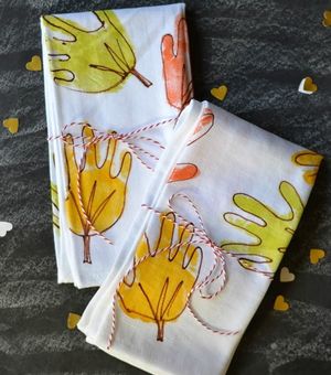 Hand Print Leaf Napk