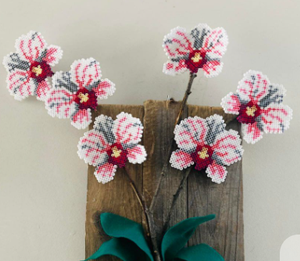 Artful Details: Adul