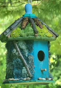 Birdhouse Decorating
